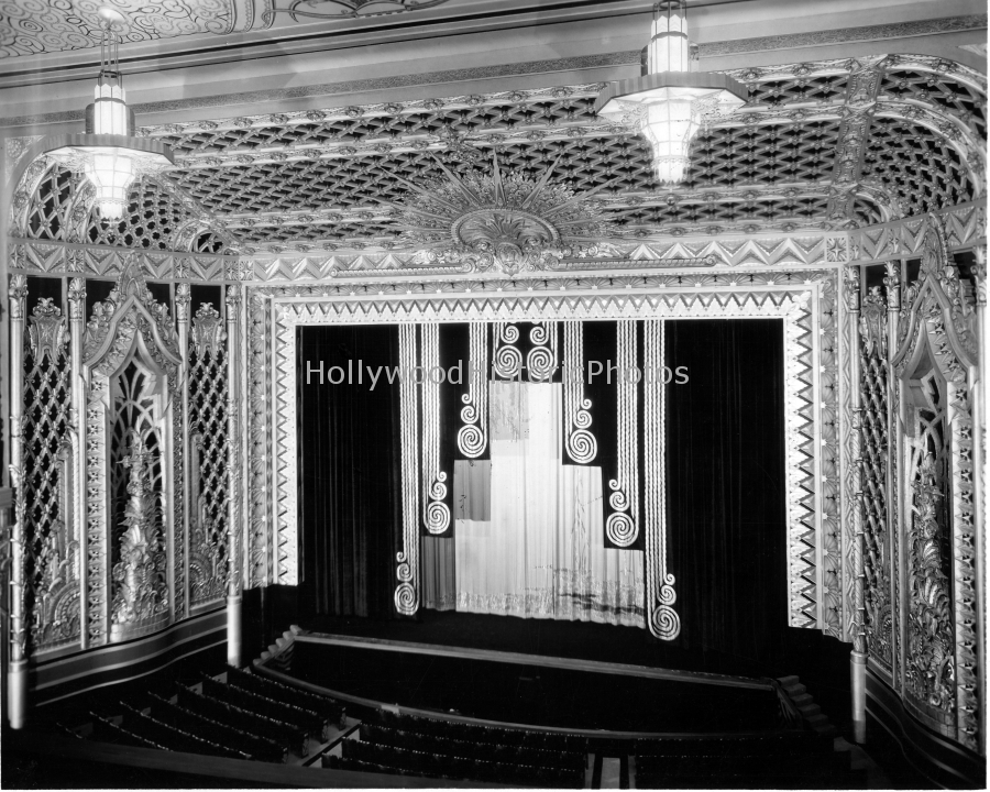 Fox Wilshire Theatre-interior 1930 screen curtain and stage.jpg